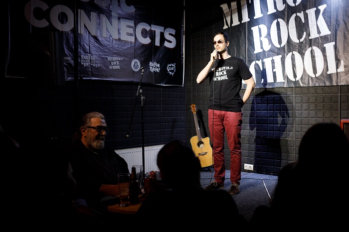 Humor kao terapija: Nikola Radojlović - zašto se smejemo tabuima .